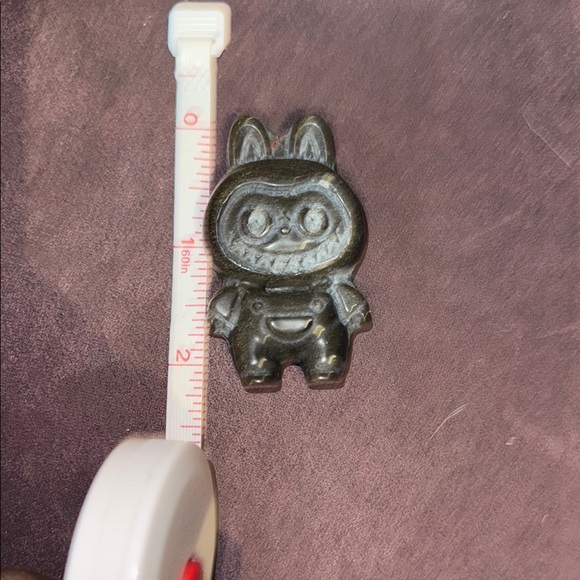 Labubu Golden Sheen Black Obsidian 2.25” approximately carving pendant Figure - Picture 9 of 9
